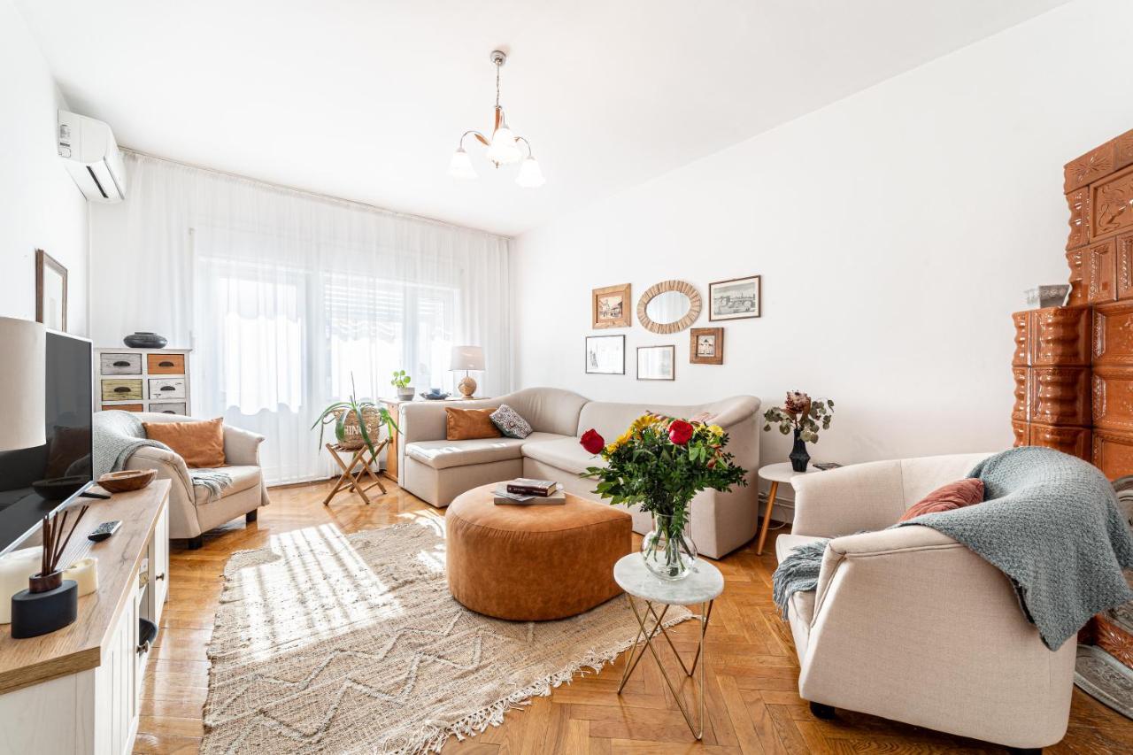 Nala Central Apartment Арад Екстериор снимка